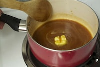 Tea-Infused Caramel Popcorn Image 4