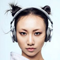 Gorgeous Wireless Headphones Image 2