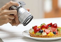 Selfie-Enhancing Cameras Image 5