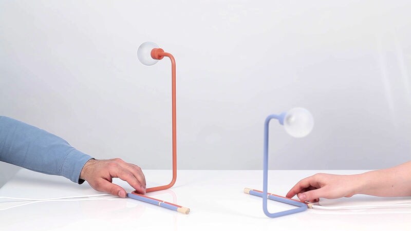 Connected Communication Lamps