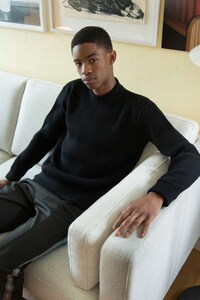 Simplified Sportswear Staples Image 4