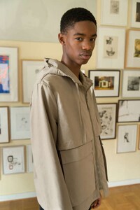 Simplified Sportswear Staples Image 7