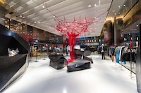 Sculptural Store Displays Image 2