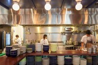 Contemporary Chinese Diners Image 6
