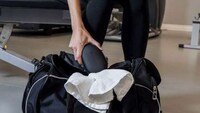 Headphone-Charging Cases Image 2