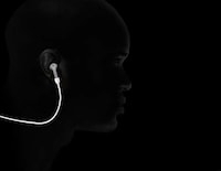 Earpiece Protection Straps Image 3