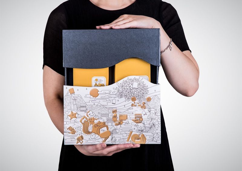 Narrative Mooncake Packaging