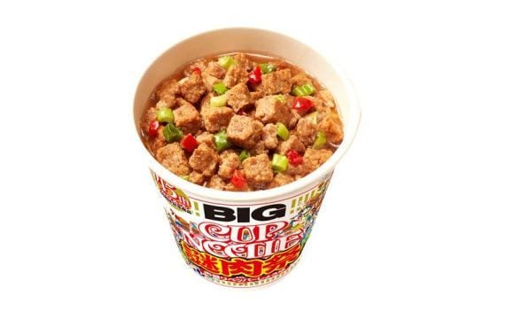 Meat-Filled Noodle Cups