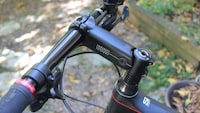 Shock-Absorbing Handlebar Stems Image 3