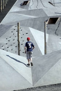 Architectural Jungle Gyms Image 2