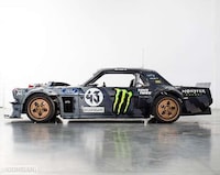 Methanol-Powered Novelty Cars Image 7