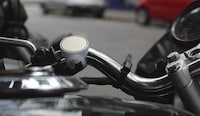 Magnetic Bicycle Phone Mounts Image 3