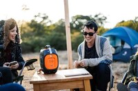 Splashproof Solar Power Banks Image 2