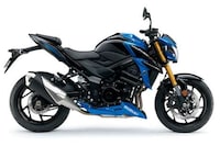 Aggressively Accelerating Motorbikes Image 5
