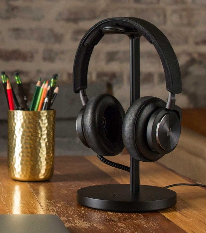High-End Headphone Charging Stands