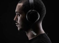 Wireless-Enabling Headphone Adapters Image 2