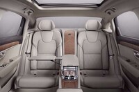 Executive Midsize Sedans Image 5