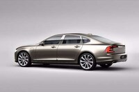 Executive Midsize Sedans Image 7