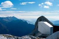 Minute Aluminum Alpine Shelters Image 3