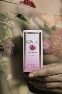 Fragrant Rose Deodorants Image 5