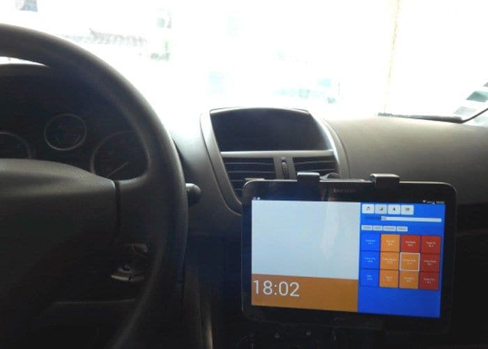 DIY In-Car Touchscreen PCs