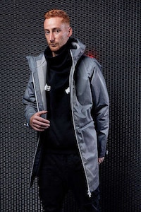 Device-Disguising Parkas Image 4