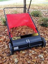 Outdoor Debris Collectors Image 3
