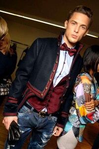 Behind The Runway Scenes Image 7