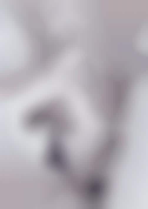 Artistically Blurred Fashion Ads