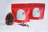Wintry Holiday Coffee Tins Image 6
