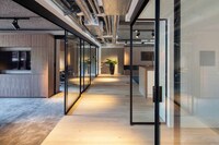 Club-Like Office Interiors Image 3