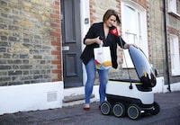 Takeout Meal Delivery Drones Image 2