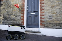 Takeout Meal Delivery Drones Image 5