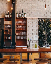Vintage Californian Bistros Image 2
