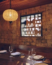 Vintage Californian Bistros Image 3