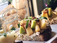 Farm-to-Table Desert Eateries Image 3