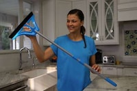 One-Handed Sweeping Brooms Image 2