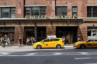 Charming Indoor Food Halls Image 2