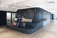Waterfront-Themed Offices Image 5