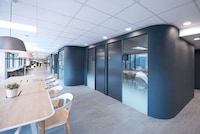 Waterfront-Themed Offices Image 7