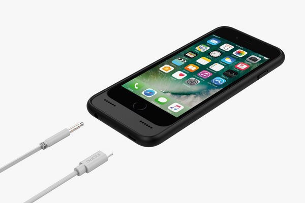 13 Smartphone Technologies from CES 2017