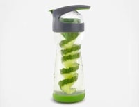 Vegetable-Slicing Water Bottles Image 3