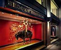 New Year-Themed Storefronts Image 2