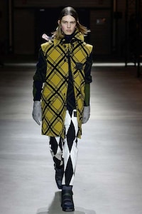 Colorful Pop Fashion Image 8