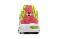 Sleek Lime Green Sneakers Image 4