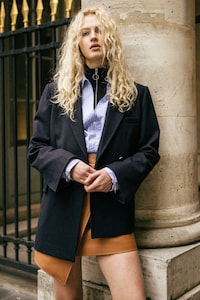 Parisian South Korean Fashion Image 7
