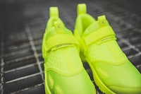 Highlighter-Yellow Basketball Sneakers Image 5