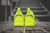 Highlighter-Yellow Basketball Sneakers Image 6