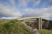 Buried Icelandic Landhouses Image 2