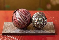 Lantern-Inspired Traditional Chocolates Image 3